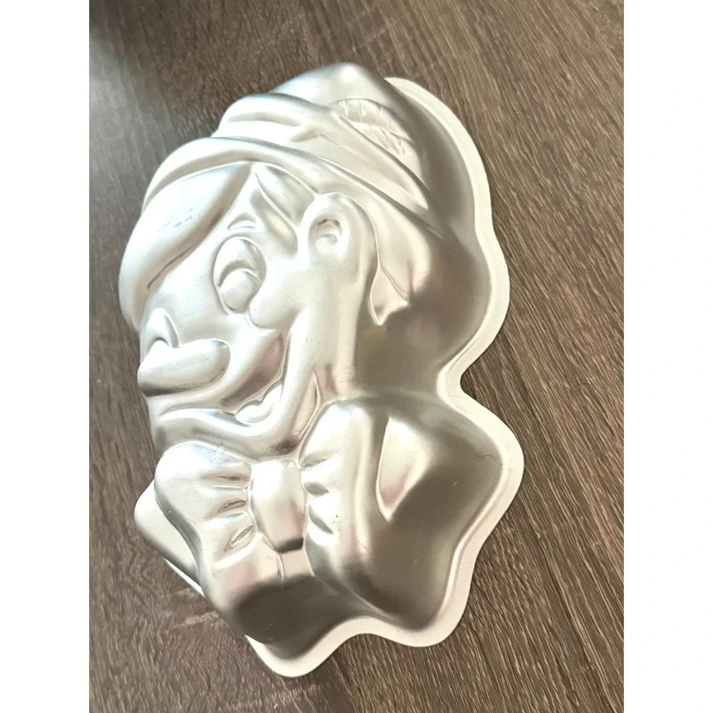 Vintage 1976 Wilton Disney Pinocchio Cake Pan Aluminum Baking Mold 515-701